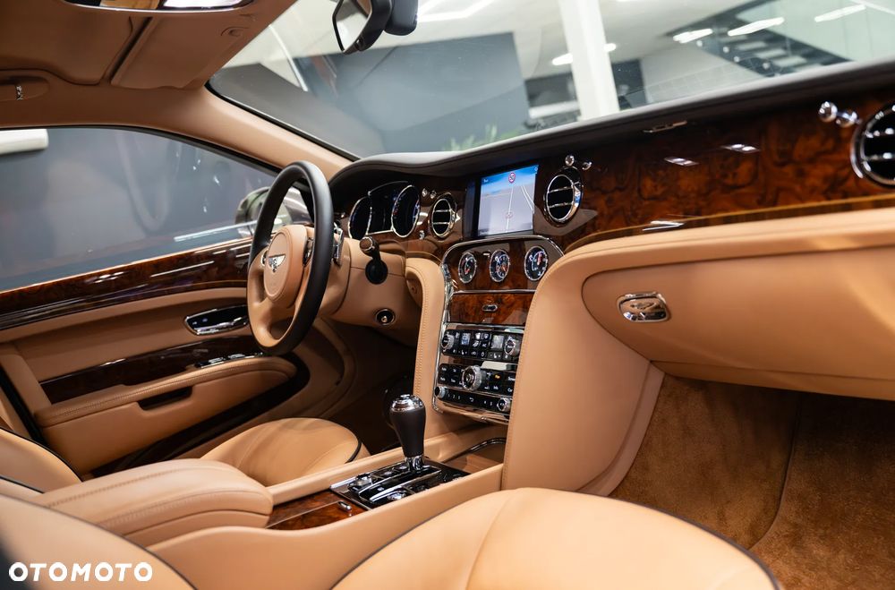 Bentley Mulsanne - 31