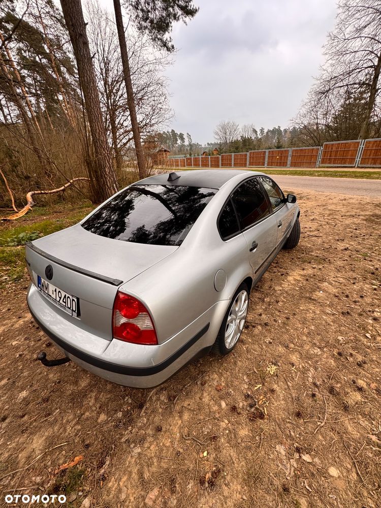 Volkswagen Passat 2.0 Basis - 13