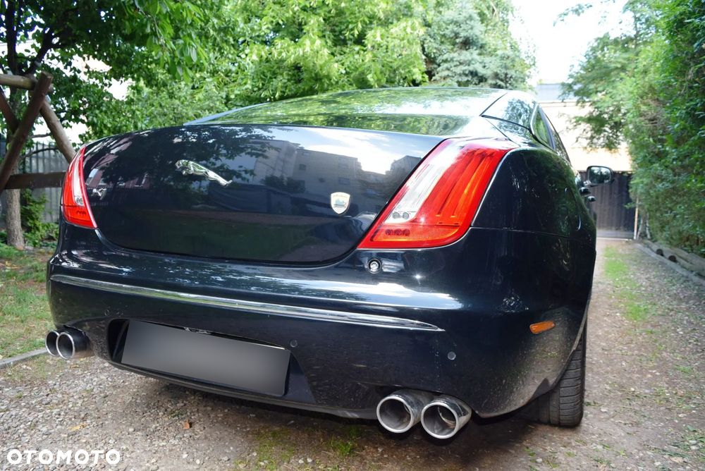 Jaguar XJ 3.0 D V6 Luxury - 9
