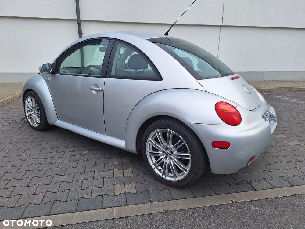 Volkswagen New Beetle 2.0 - 6