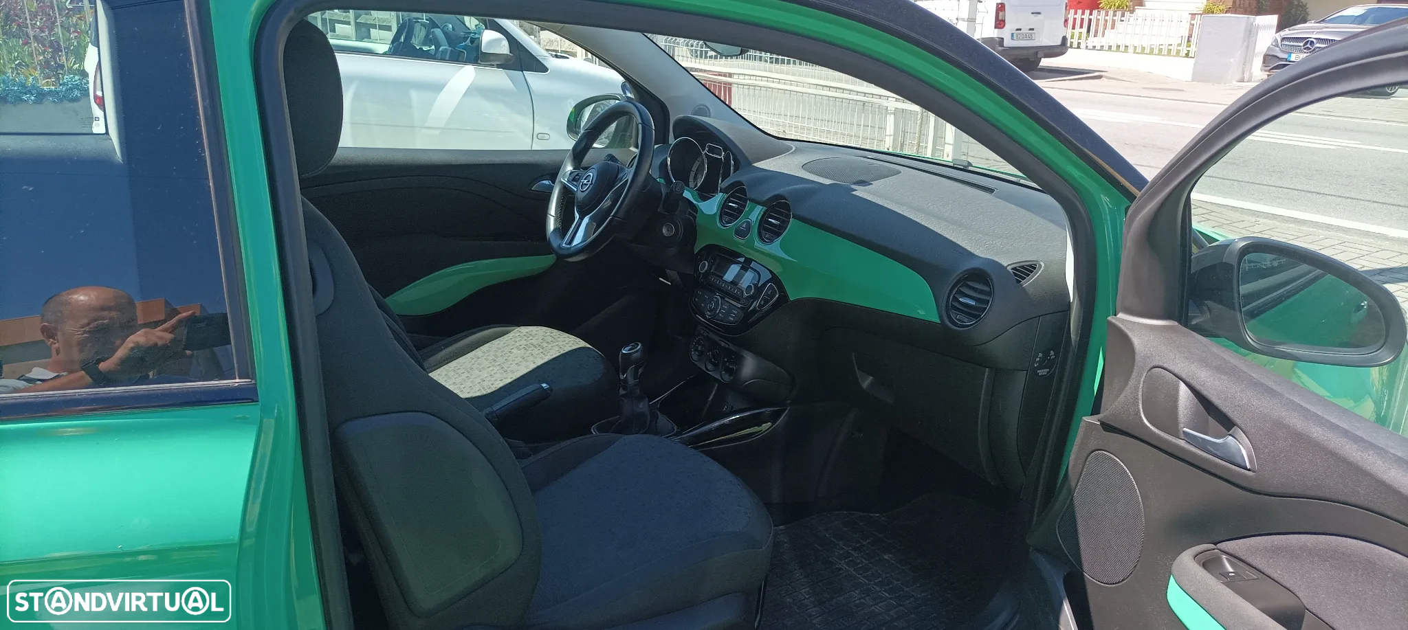 Opel Adam 1.2 Glam - 16