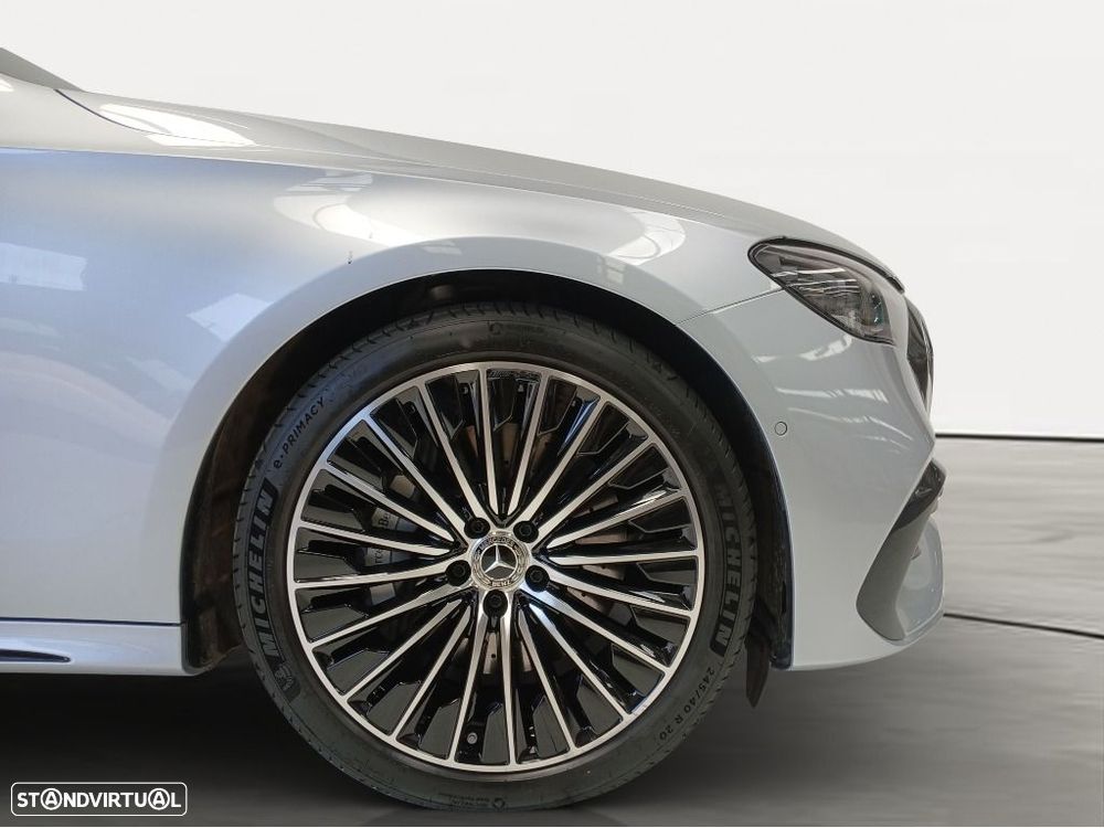 Mercedes-Benz E 300 - 6