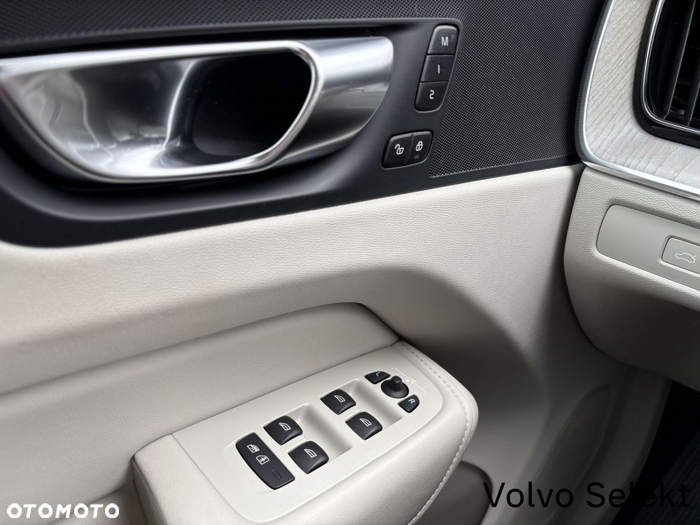 Volvo XC 60 - 18