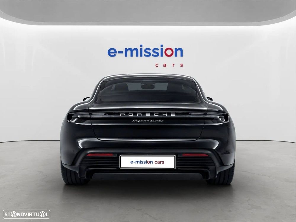 Porsche Taycan Turbo — fotografia 4