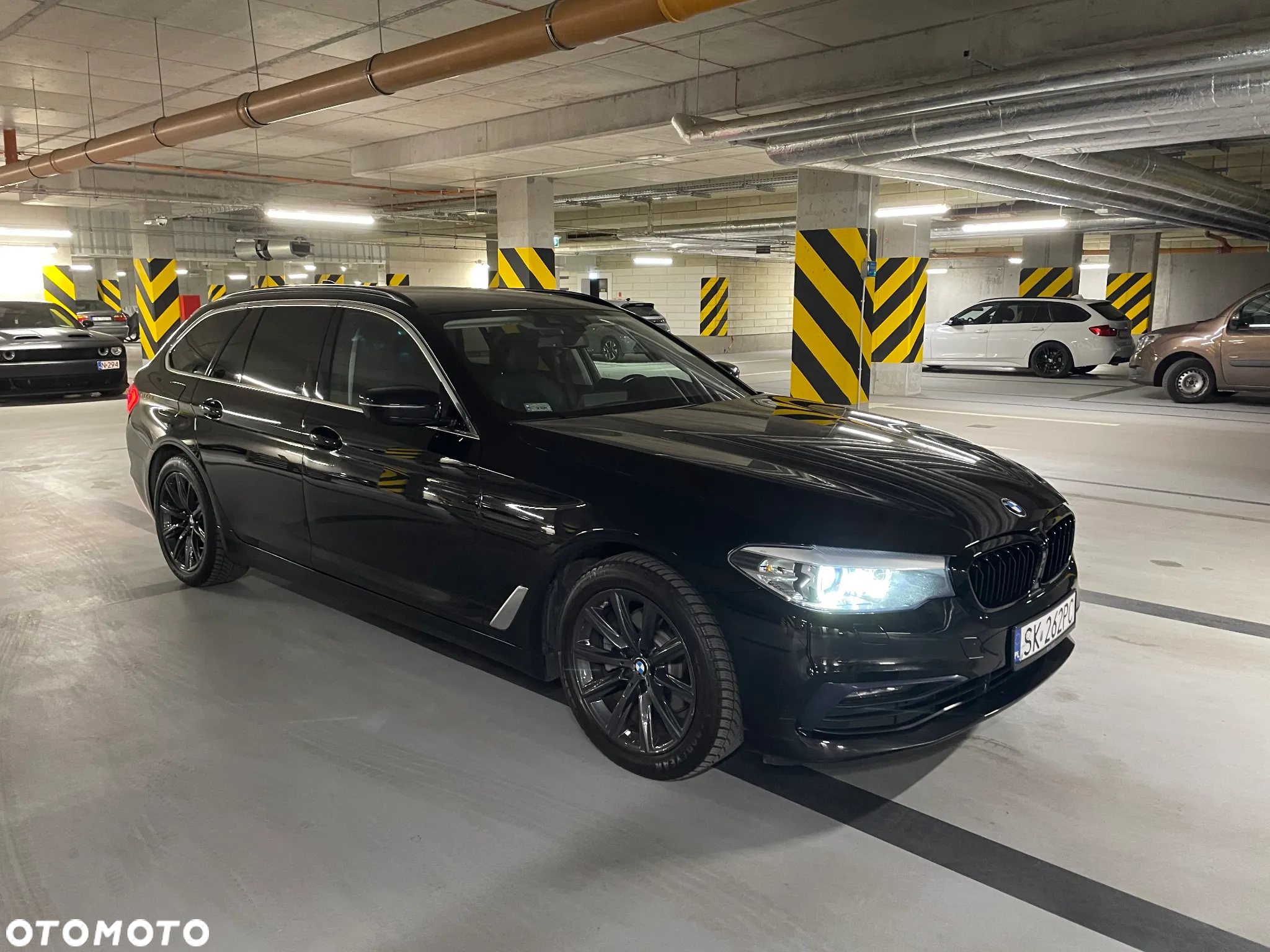 BMW Seria 5 518d Sport Line - 4