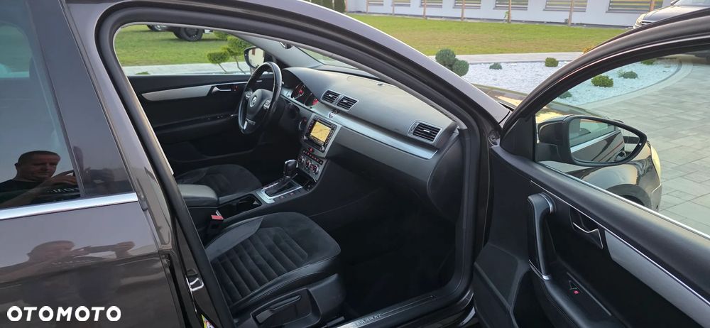 Volkswagen Passat 2.0 TDI 4Mot Highline DSG - 12