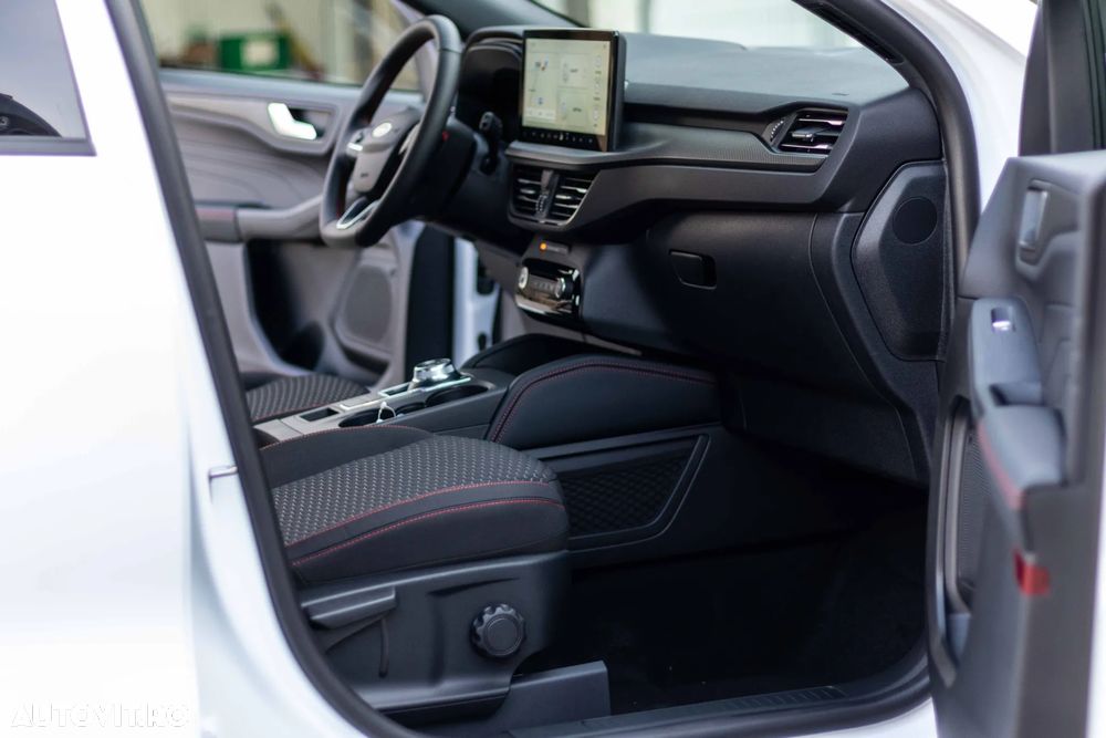 Ford Kuga 2.5 Duratec FWD PHEV ST-Line - 16