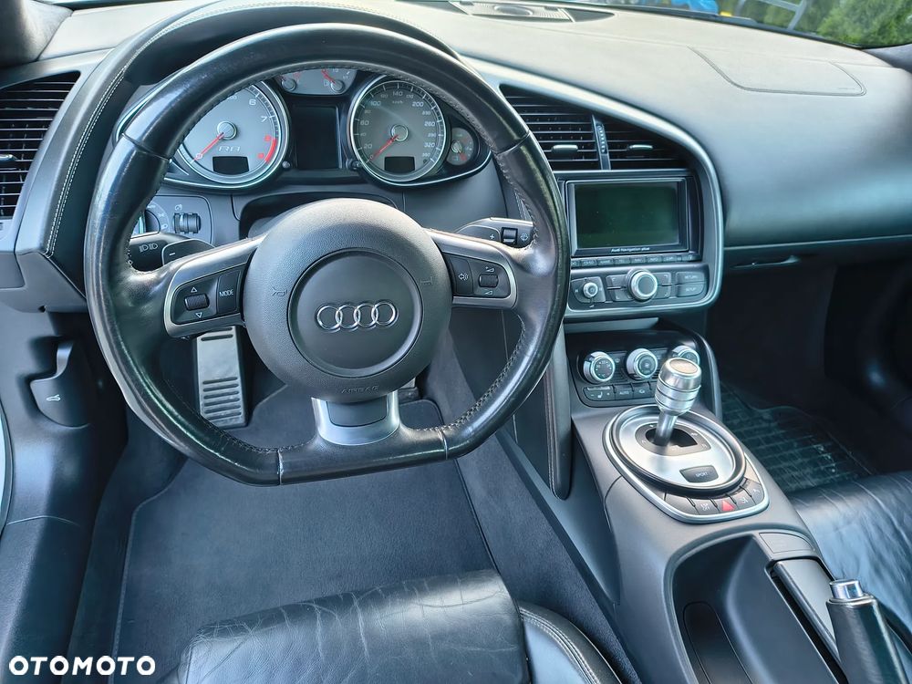 Audi R8 Coupé - 30