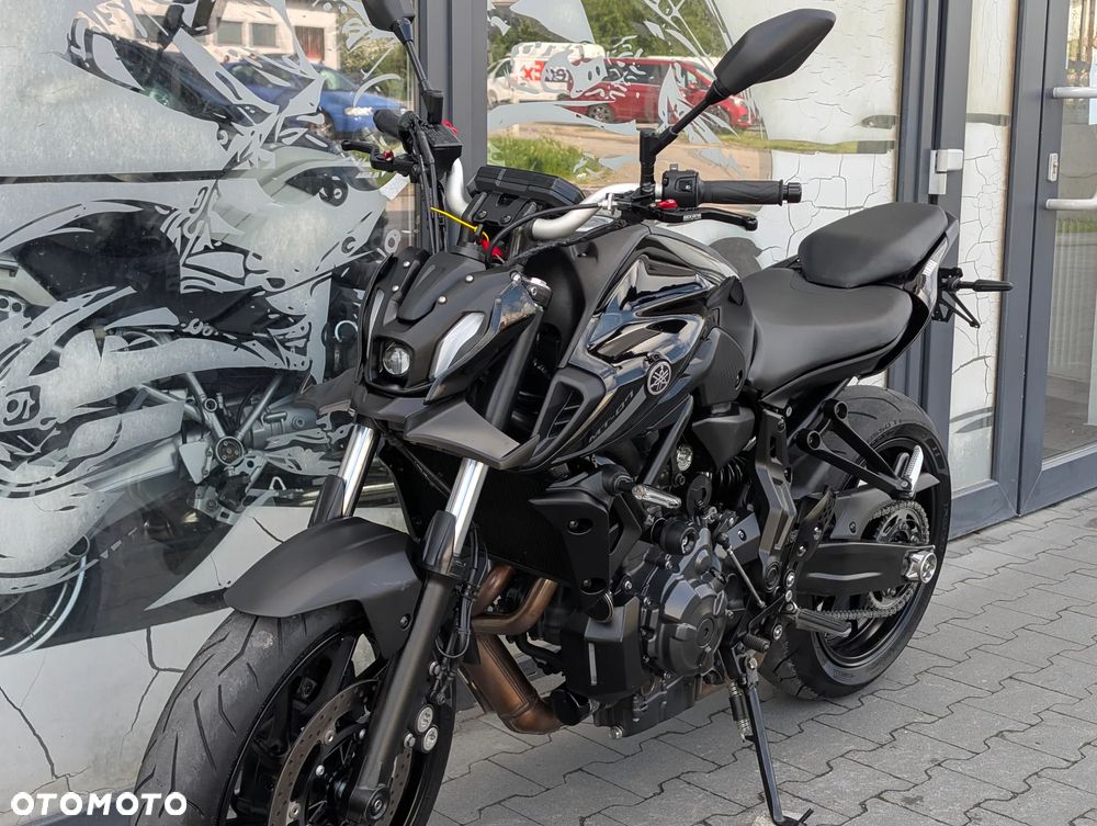 Yamaha MT - 2
