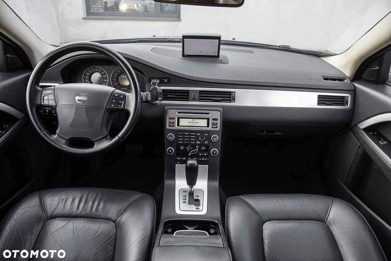 Volvo V70 3.2 AWD Ocean Race - 6