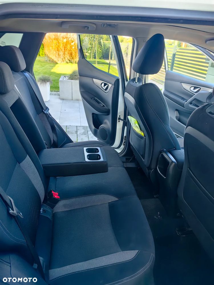 Nissan Qashqai 1.2 DIG-T N-Connecta EU6 - 11