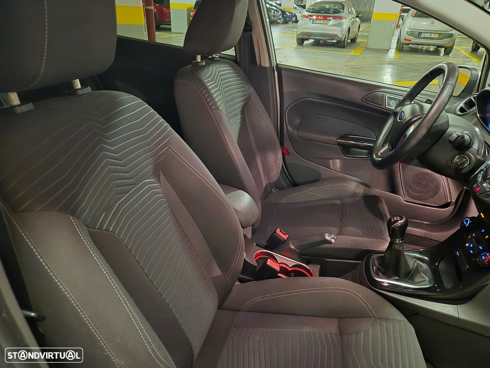 Ford Fiesta 1.0 Ti-VCT Titanium - 32