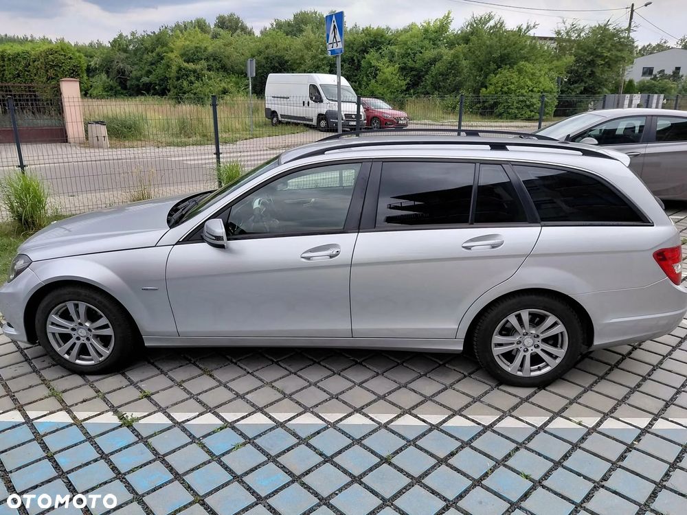Mercedes-Benz Klasa C 180 CGI BlueEFFICIENCY - 3