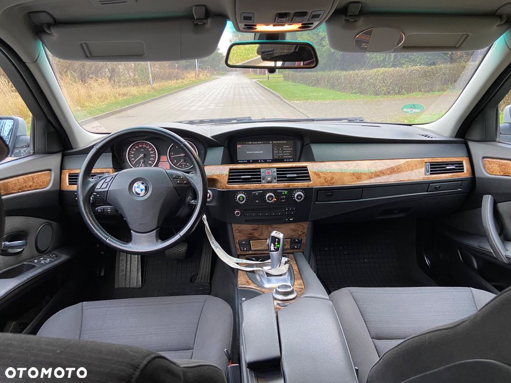 BMW Seria 5 530d Edition Sport - 14