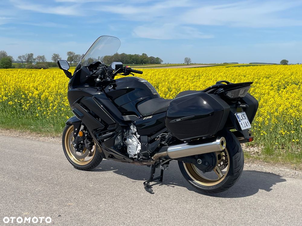 Yamaha FJR - 7