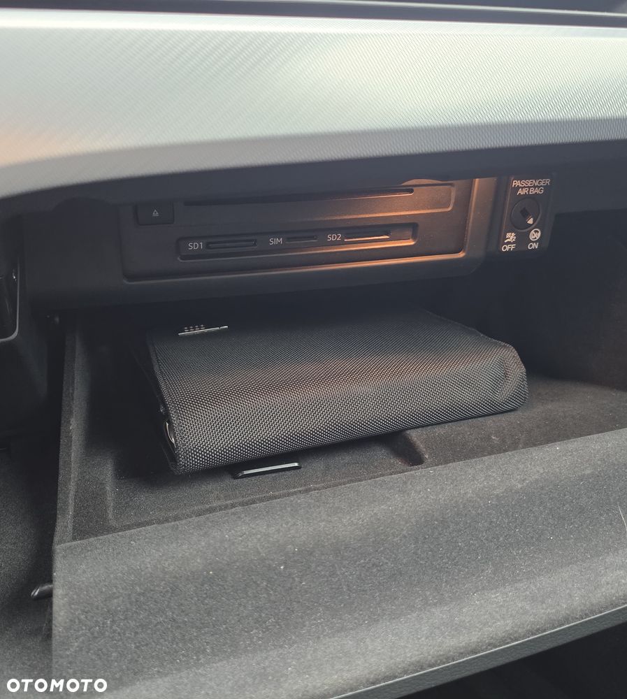 Audi A4 Avant 40 TDI S tronic S line - 30