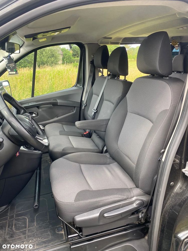 Renault Trafic 2.0 dCi - 10