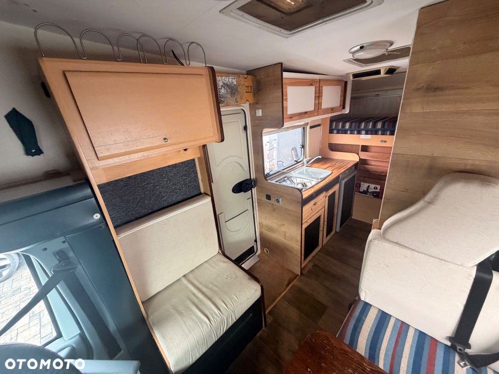 Ford Transit - 17