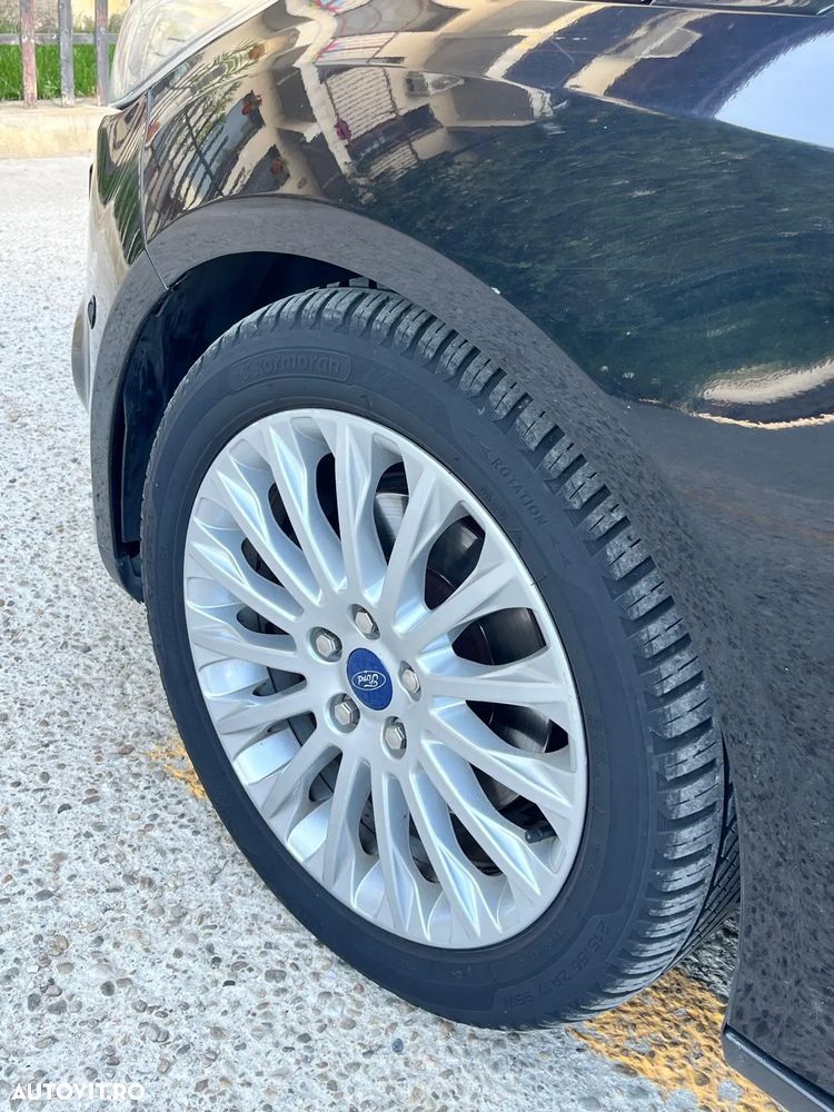 Ford Focus 2.0 TDCI DPF Powershift Titanium - 31