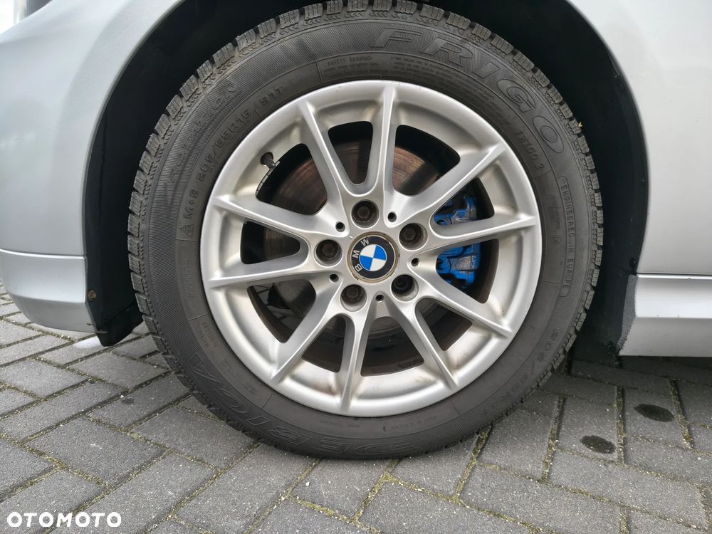 BMW Seria 3 318d - 17