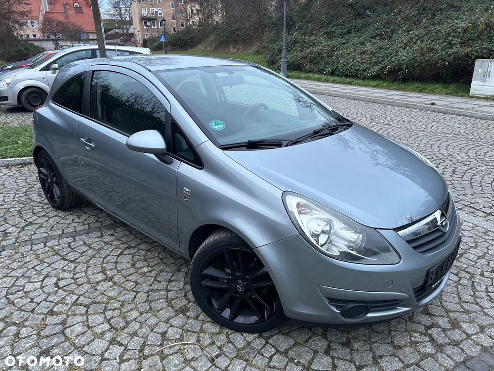 Opel Corsa 1.4 16V Edition 111 Jahre - 4