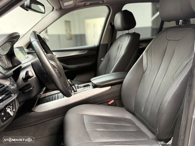 BMW X5 25 d sDrive Comfort 7L - 8