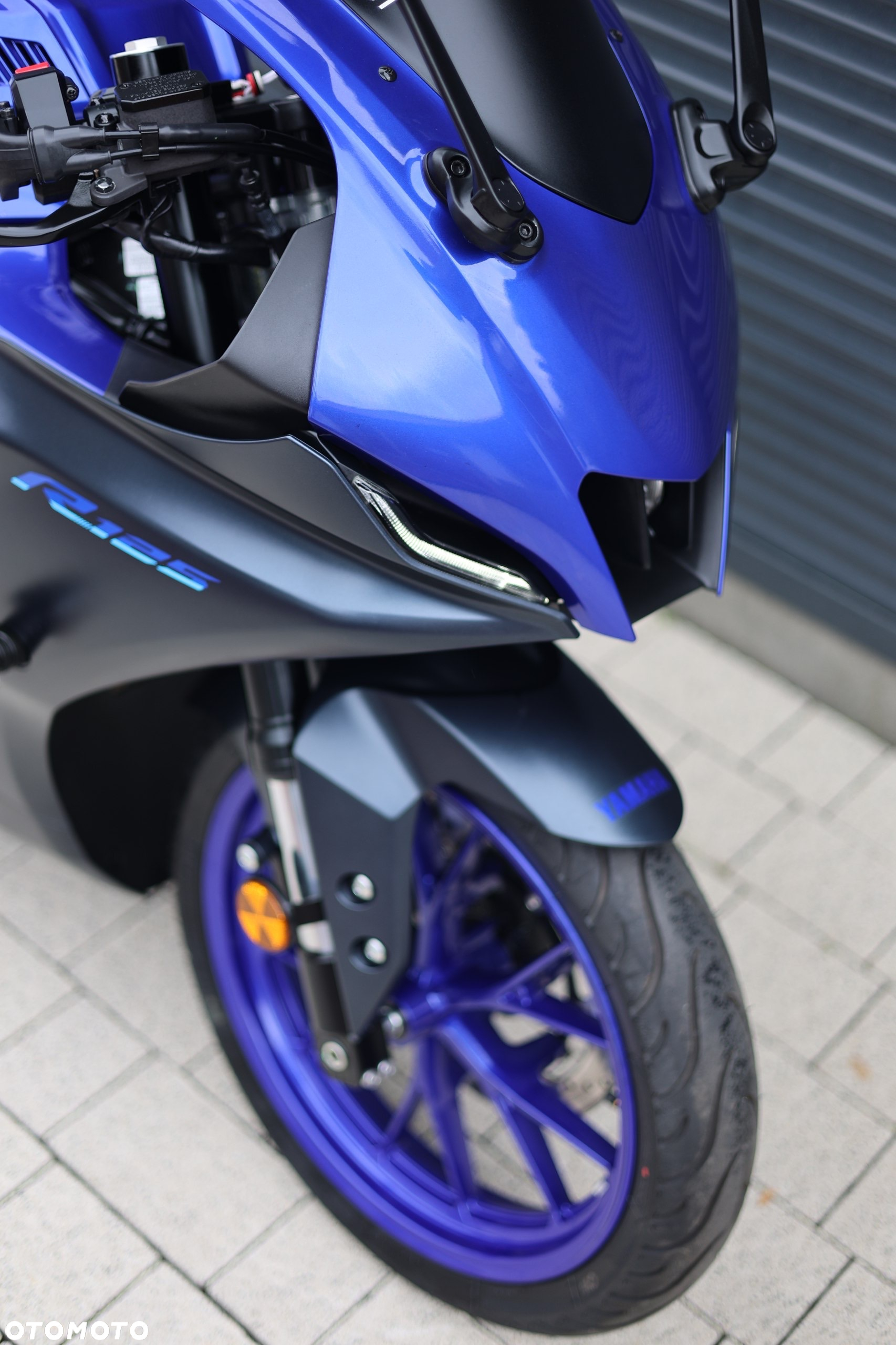 Yamaha YZF - 8