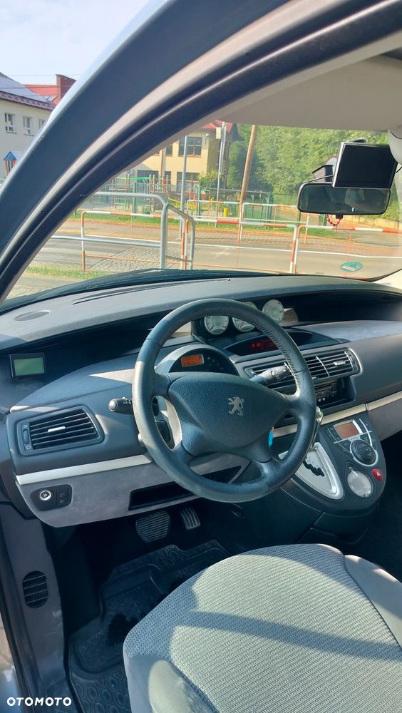 Peugeot 807 - 11