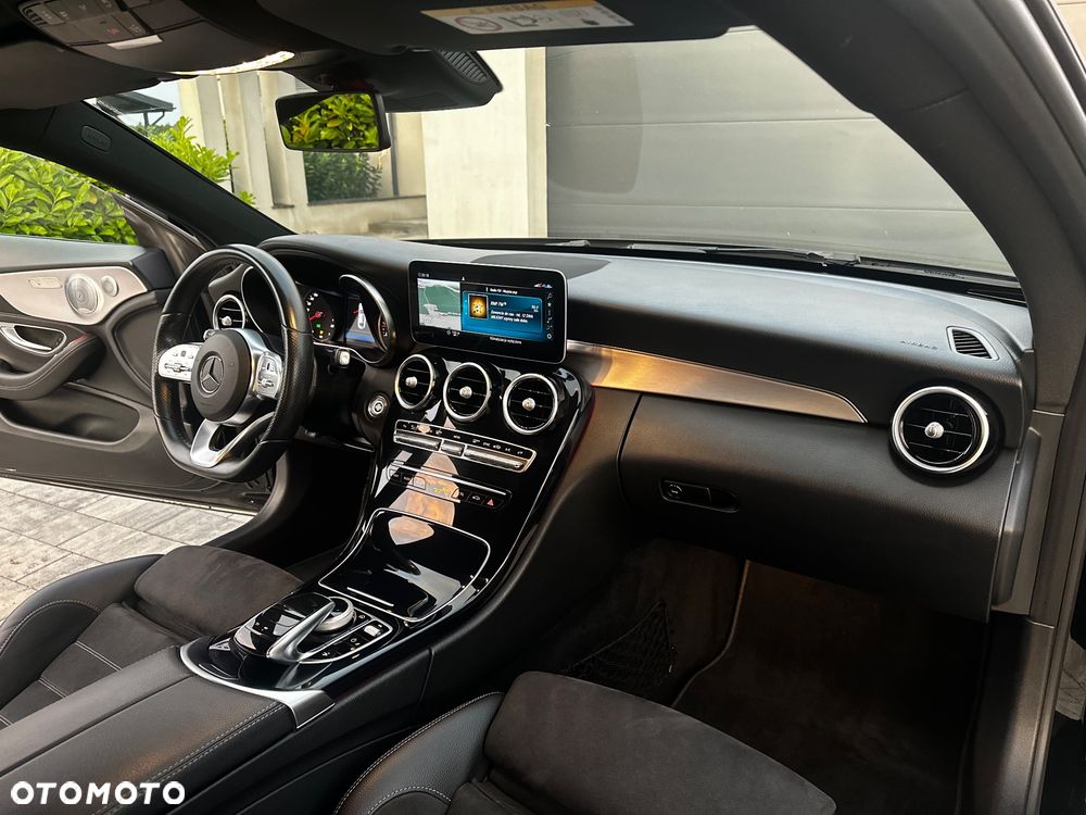 Mercedes-Benz Klasa C 200 9G-TRONIC - 23