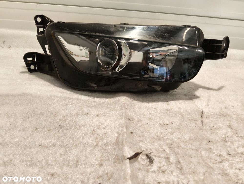 Citroen C4 Grand Picasso II XENON PRZÓD STRONA PRAWA 9677217480 - 1