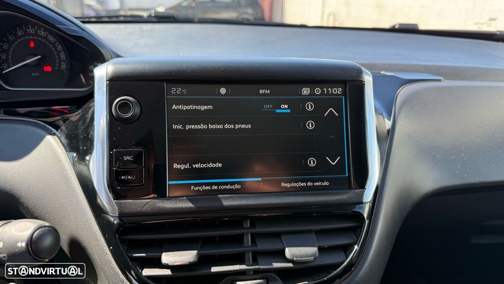 Peugeot 208 1.5 BlueHDi Signature - 34