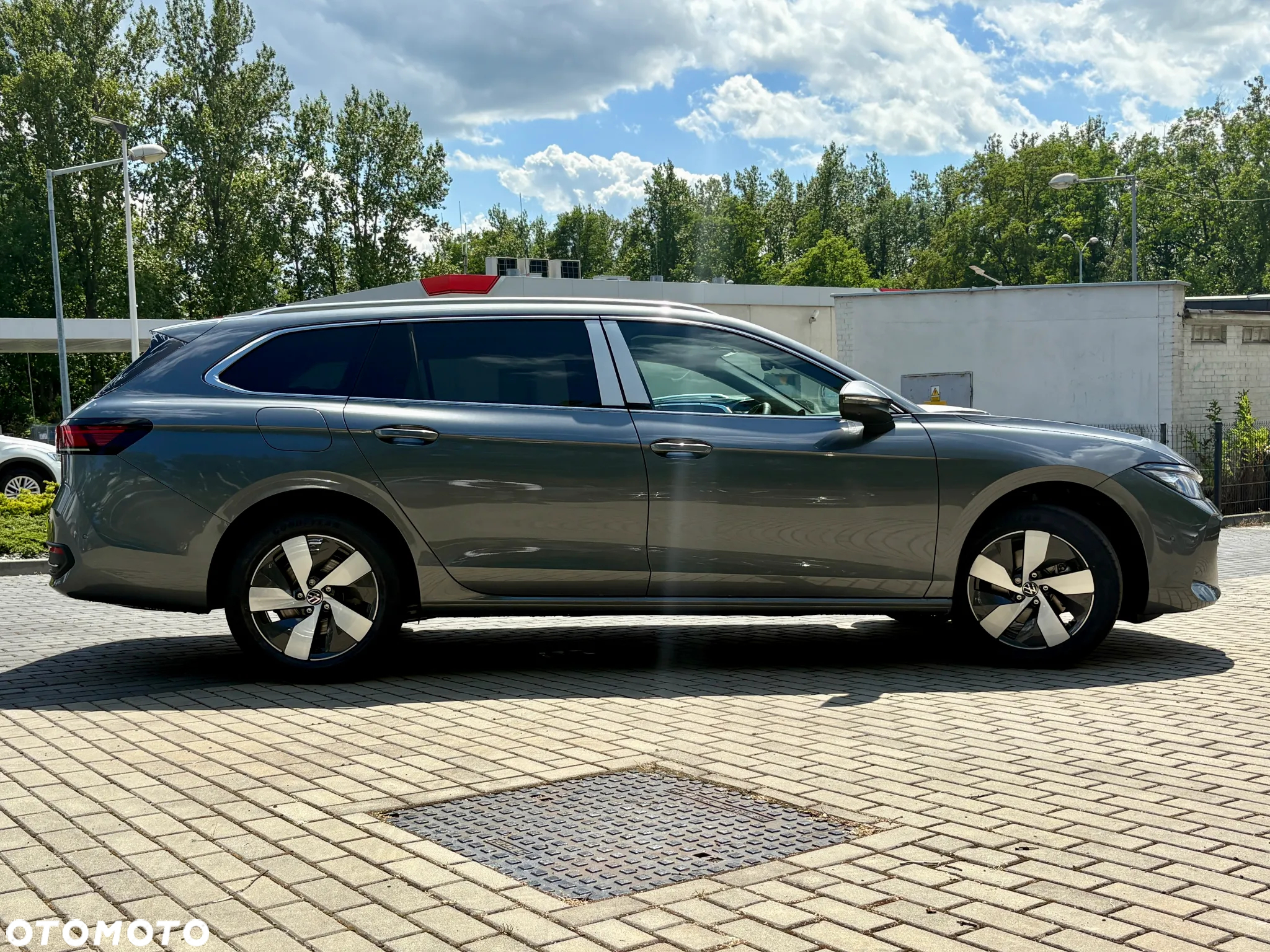 Volkswagen Passat 1.5 TSI ACT mHEV Business Plus DSG - 10