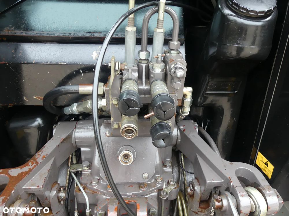 Massey Ferguson 3060 4x4 80 KM - 22