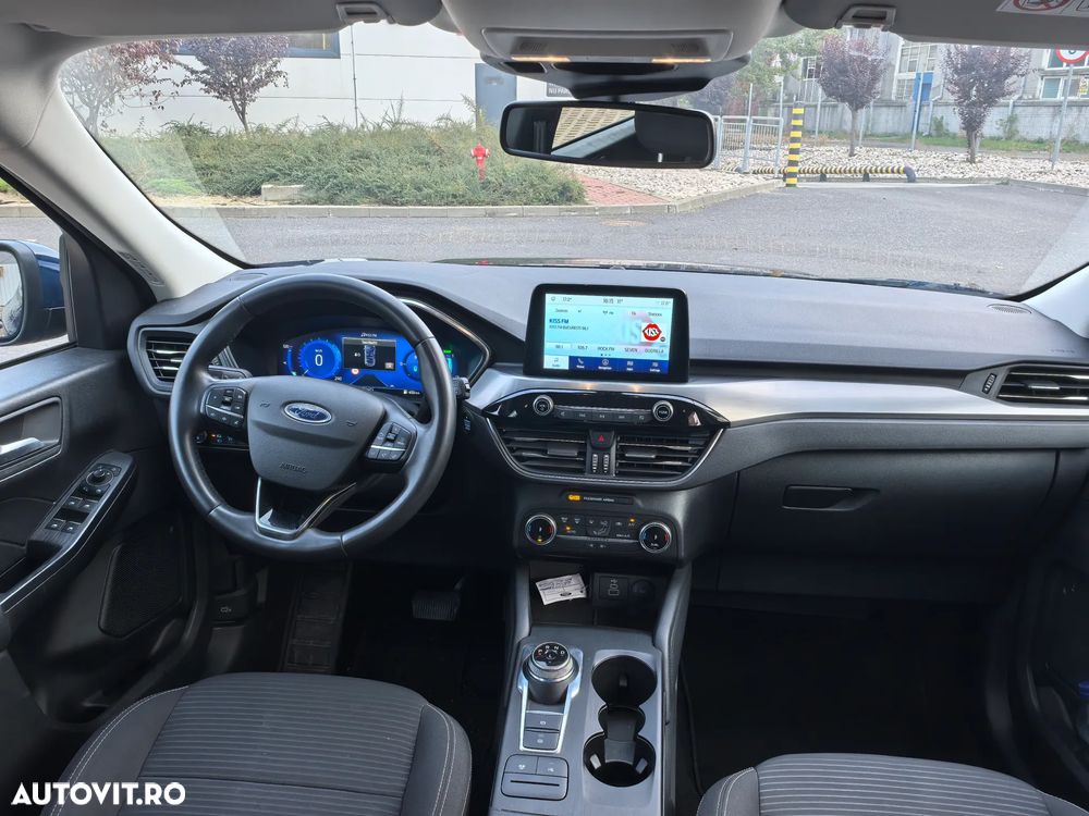 Ford Kuga - 10
