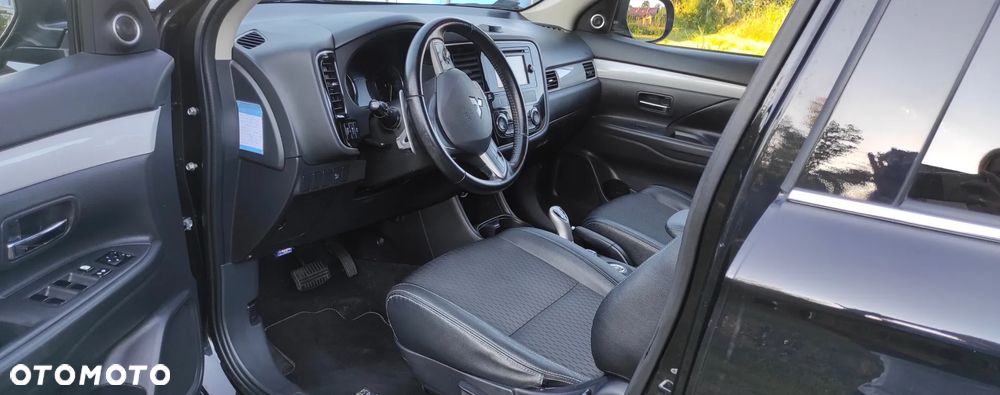 Mitsubishi Outlander Instyle NAVI - 7