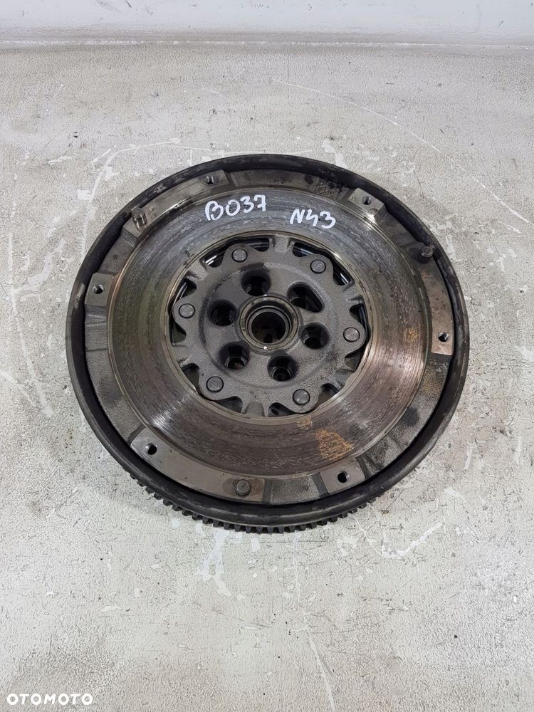 koło dwumasowe 7594444 bmw e90 e91 lci eur 2.0b n43b20ay - 2
