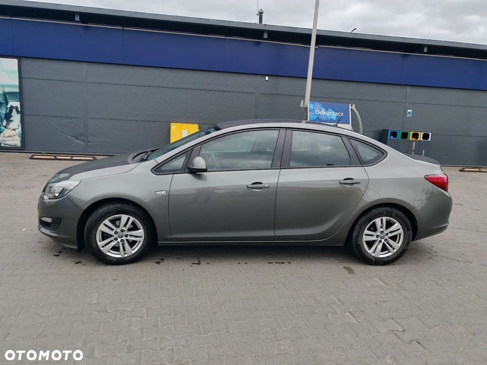 Opel Astra 1.4 T Active EU6 - 3