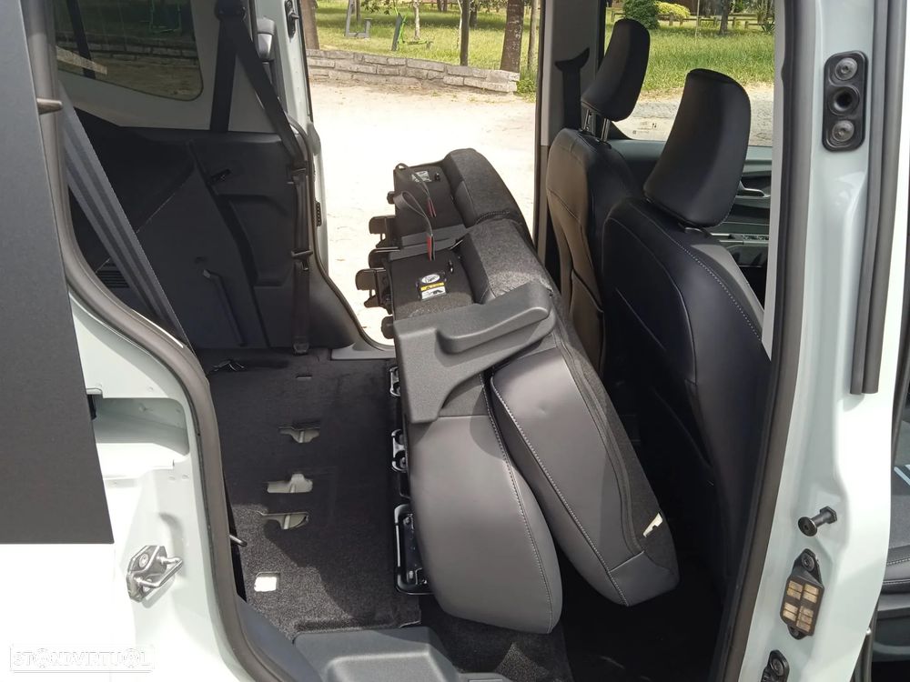 Ford Tourneo Courier 1.0 EcoBoost Active - 37