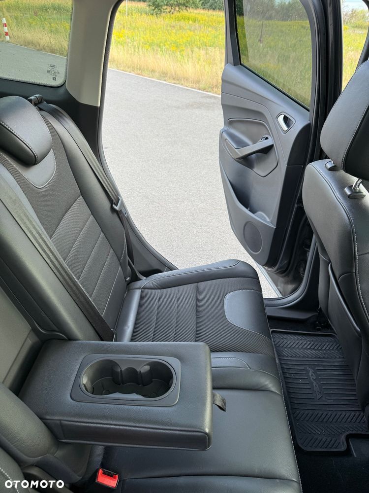 Ford Kuga 2.0 TDCi FWD Titanium - 8