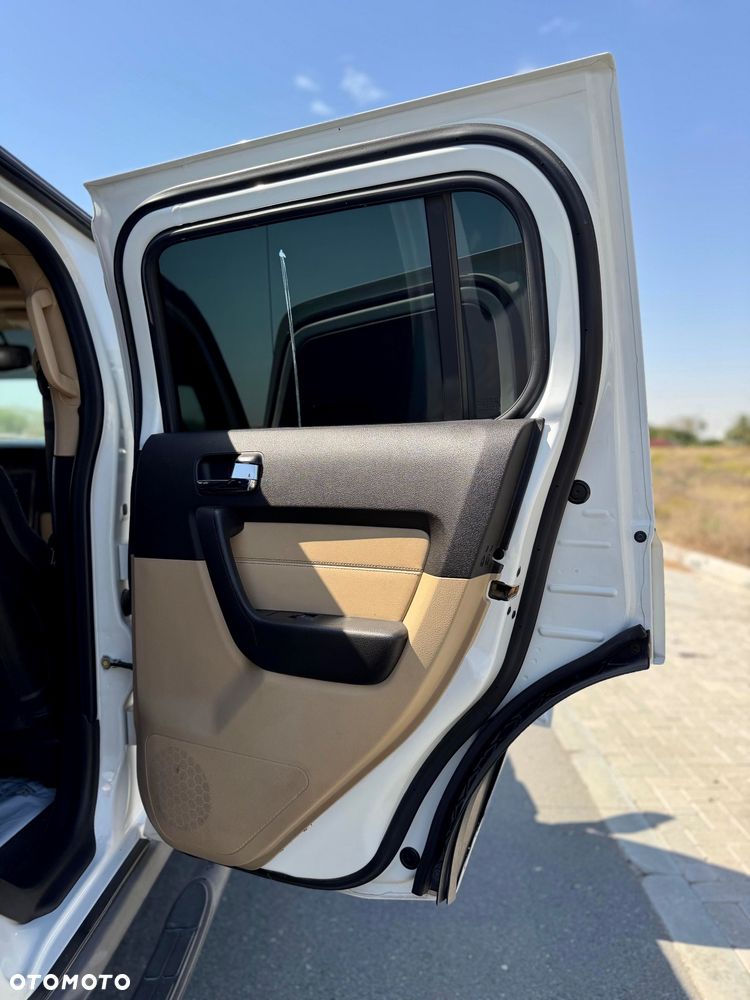 Hummer H3 Alpha - 25