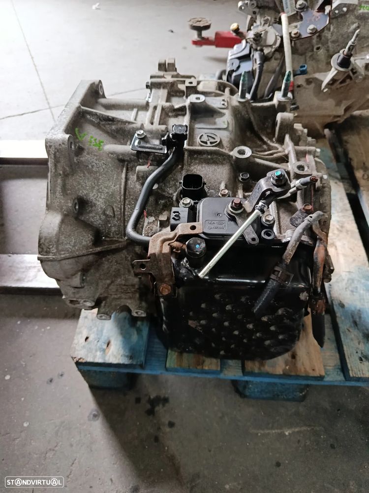 Caixa de velocidades Kia Carnival 2.2 CRDi CFAF4 P851 - 2