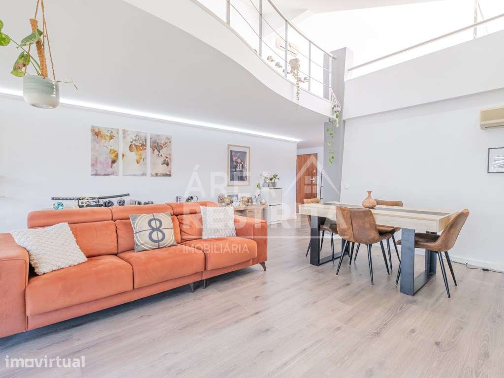 Apartamento T3 em Sesimbra com mezzanine, terraço e garagem. - Grande imagem: 2/25