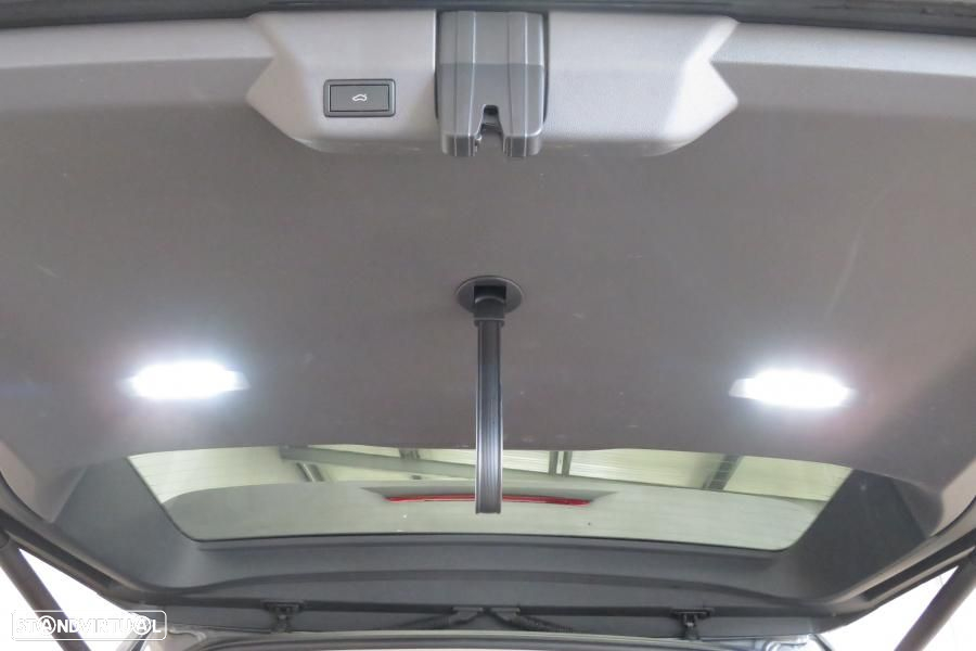 VW Multivan 2.0 TDI Style Longa DSG - 34
