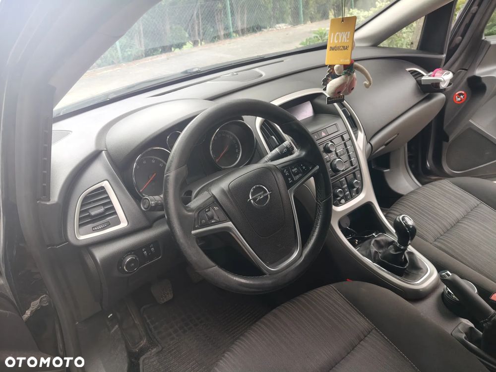 Opel Astra 1.6 Essentia - 12