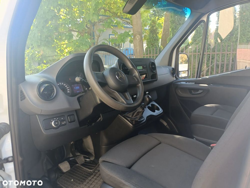Mercedes-Benz SPRINTER - 9