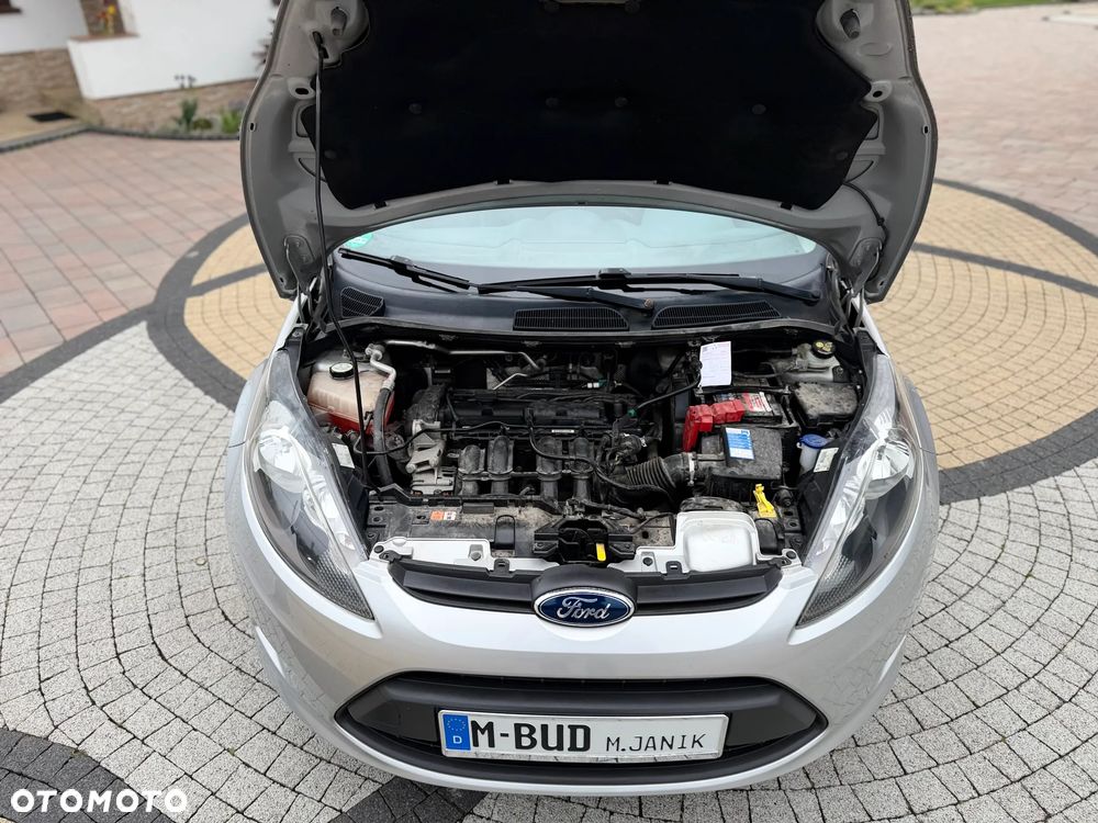 Ford Fiesta - 12