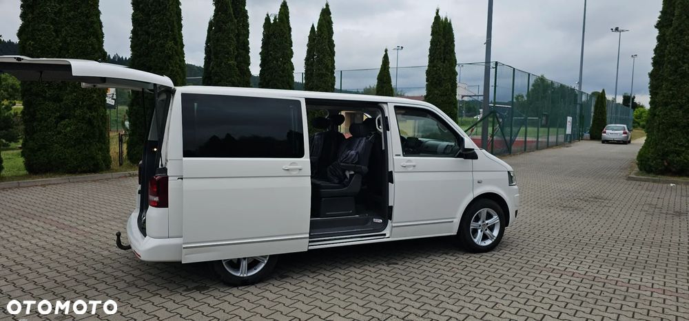 Volkswagen Multivan - 17