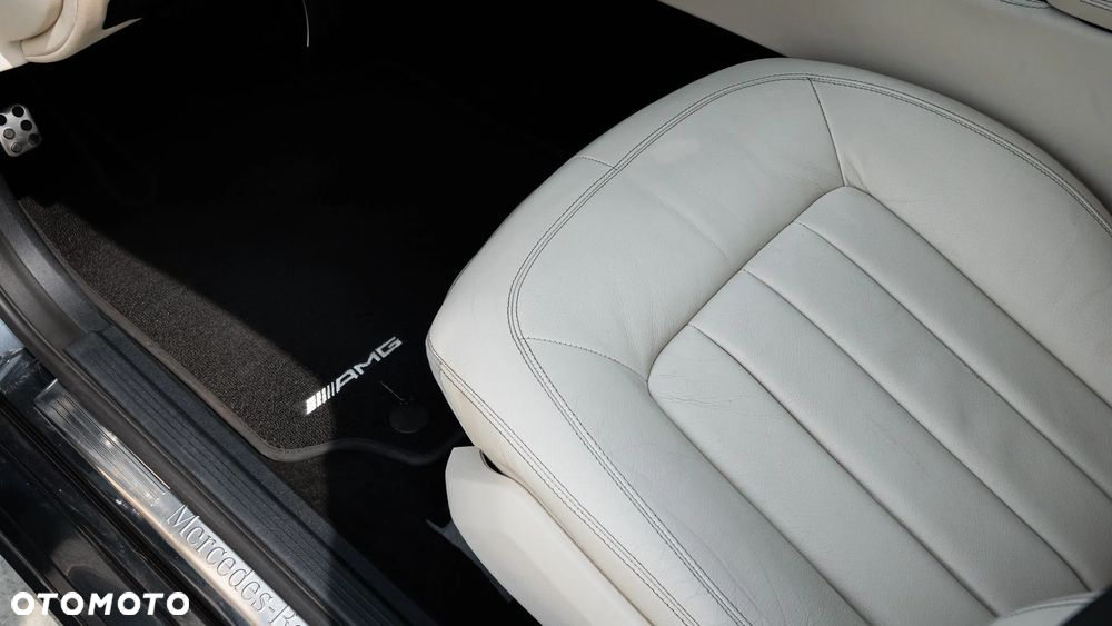Mercedes-Benz CLS - 21