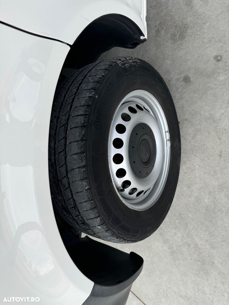 Volkswagen Transporter - 25