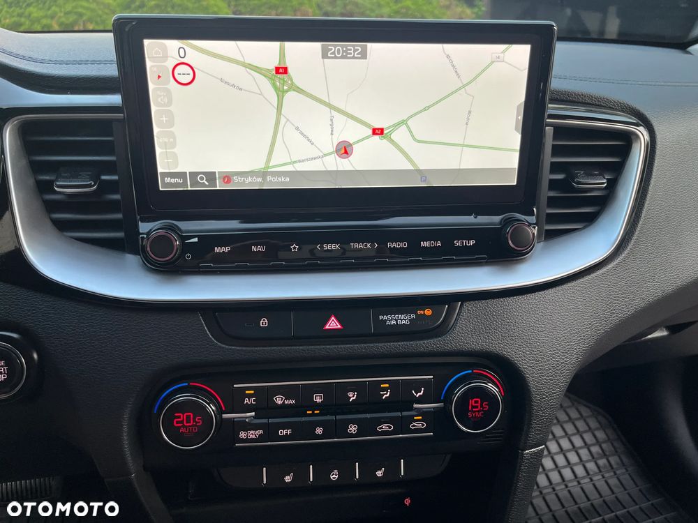 Kia Ceed 1.6 GDI PHEV Business Line DCT - 12